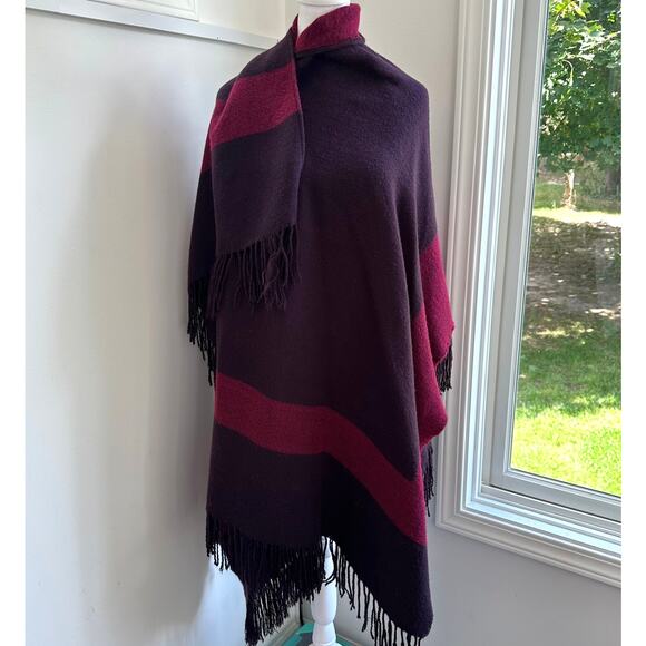 Soft Surroundings One Size Wrap Poncho Fringe Soft Cozy Versatile Small - XL - Picture 6 of 8